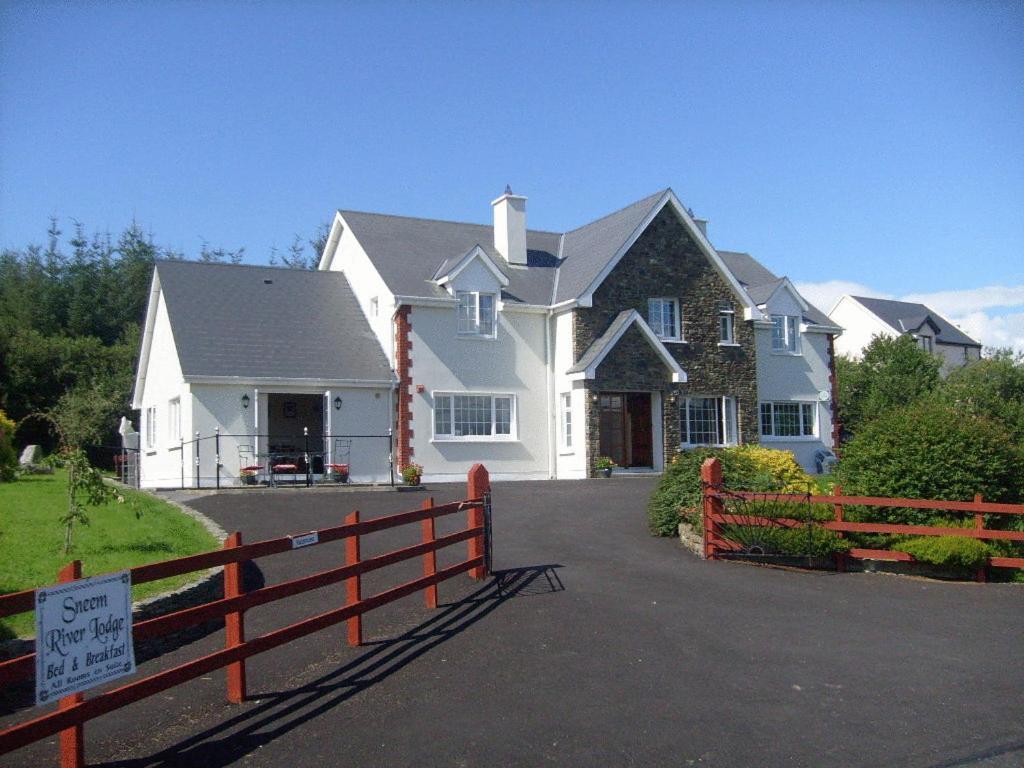 Sneem River Lodge Bed & Breakfast Extérieur photo